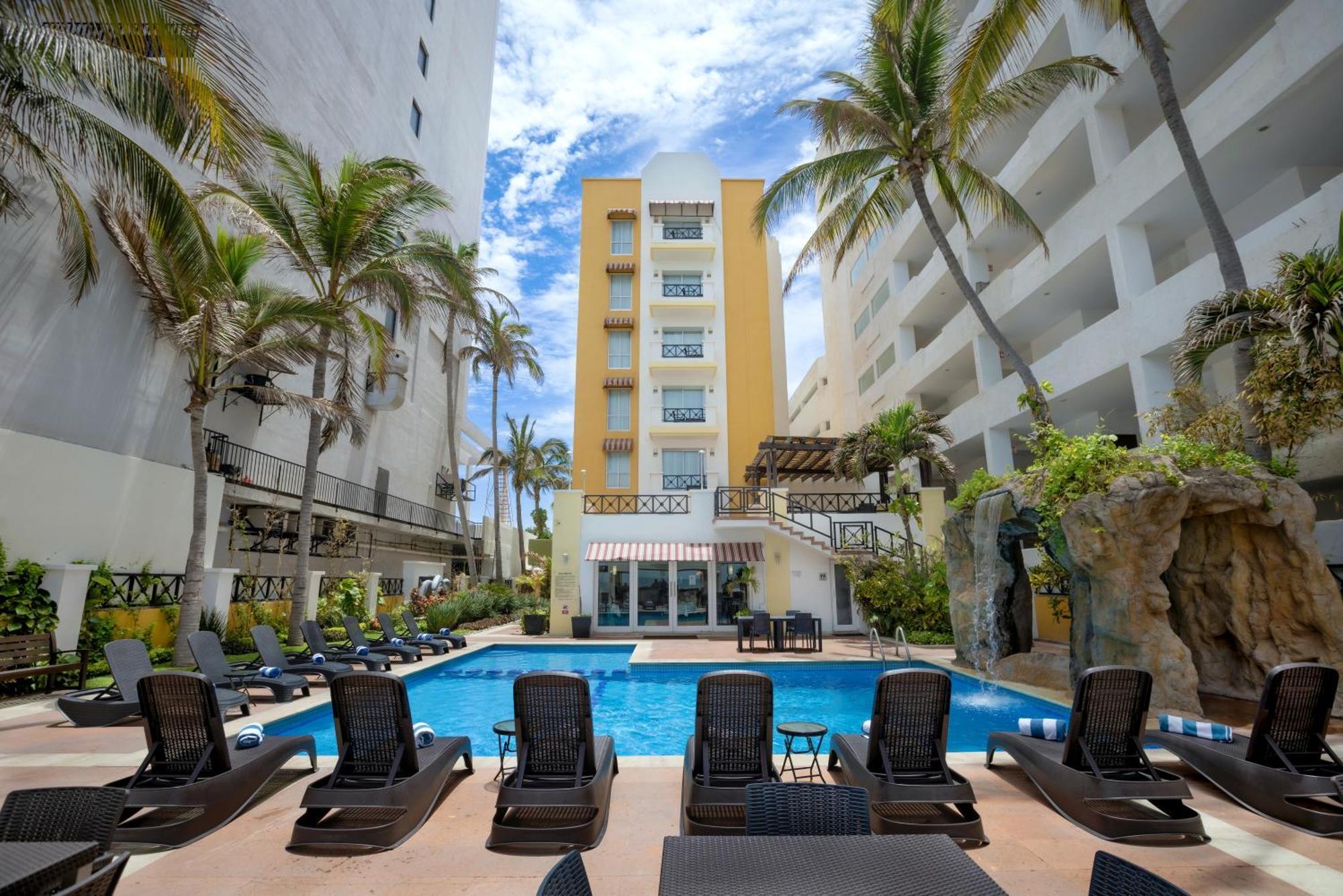 Best Western Hotel Posada Freeman Zona Dorada Mazatlan Ngoại thất bức ảnh